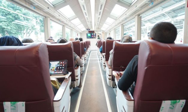 Kereta Panoramic Angkut 11.819 Penumpang Di Liburan Nataru