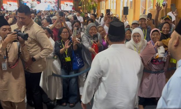 Seskab Teddy Jalin Silaturahmi Lebaran, Akrab Bersama Pramono