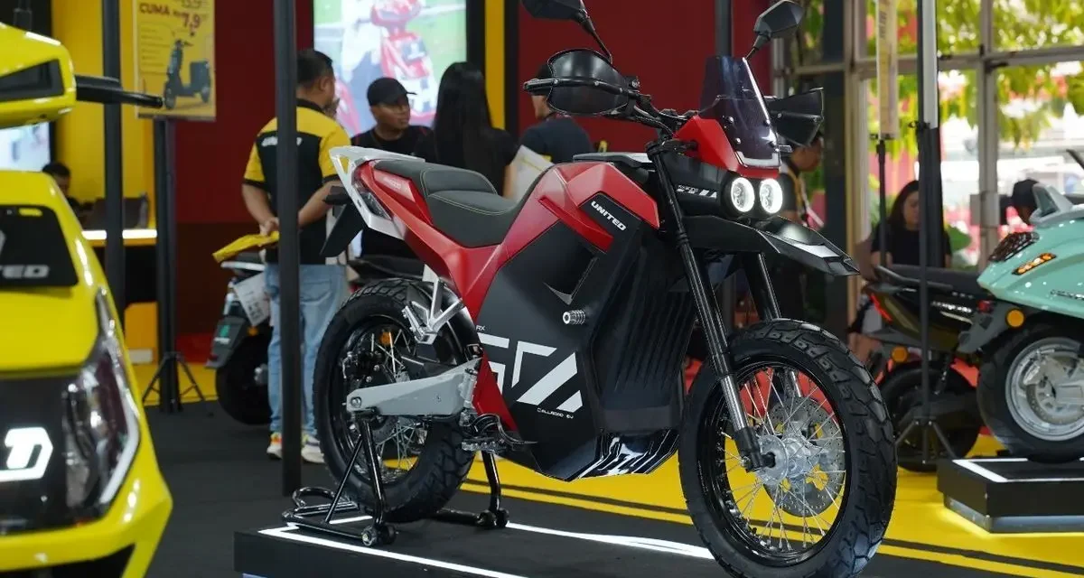 Kendaraan Listrik Efisiensi Biaya Transportasi Dampak Konflik
