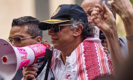 Gustavo Petro Mengaku Selamat Dari Percobaan Pembunuhan