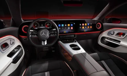 Teknologi Mercedes Benz Berikan Kenyamanan Berkendara