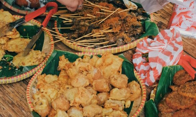 Street Food Nusantara, Murah, Enak Dan Kaya Cerita