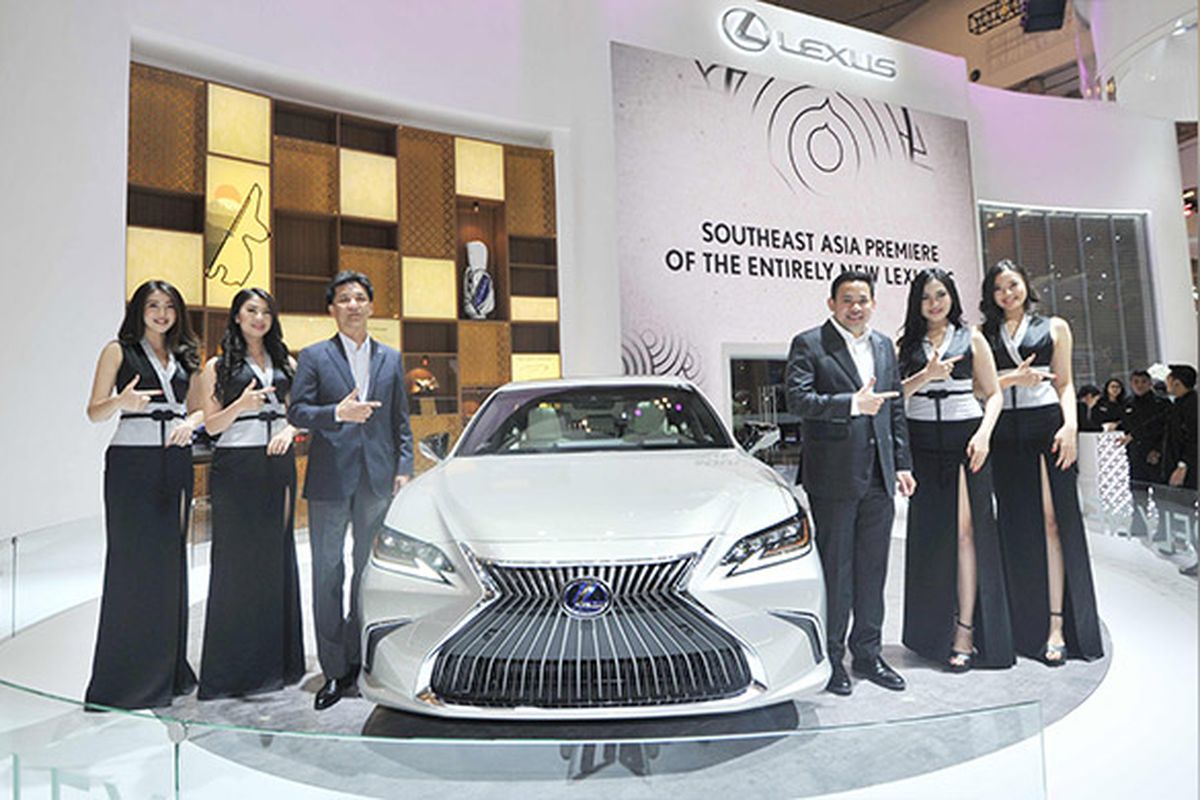 Lexus ES