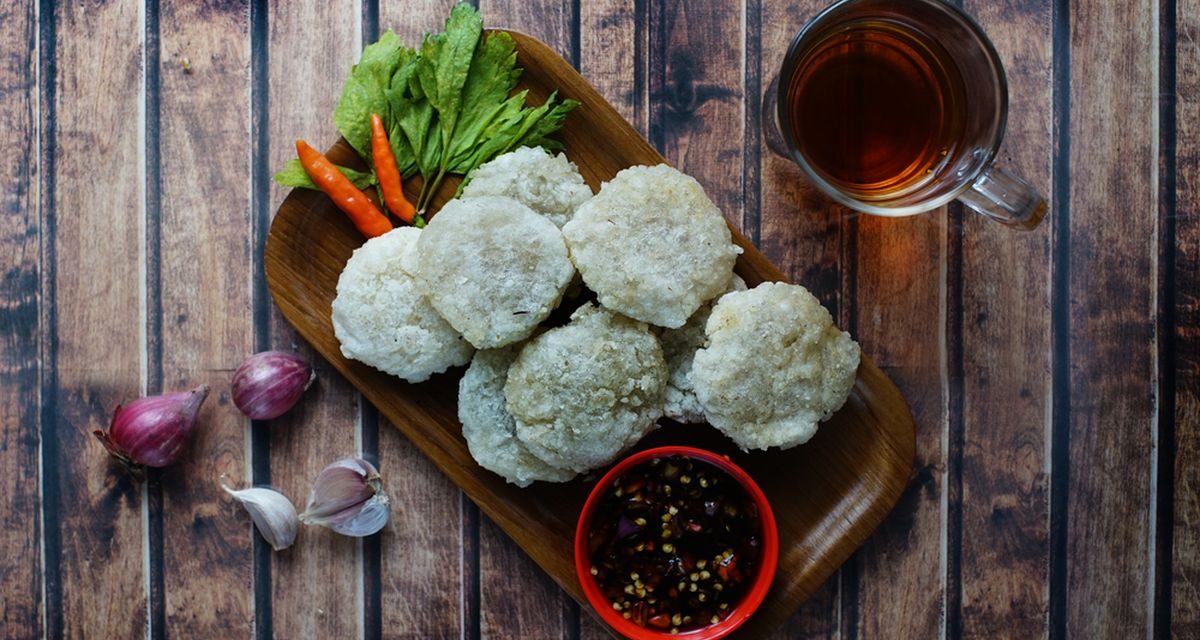 Jajanan Legendaris Indonesia: Cireng Yang Tak Lekang Waktu