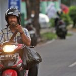 Larangan Merokok Saat Berkendara Masih Sering Di Langgar